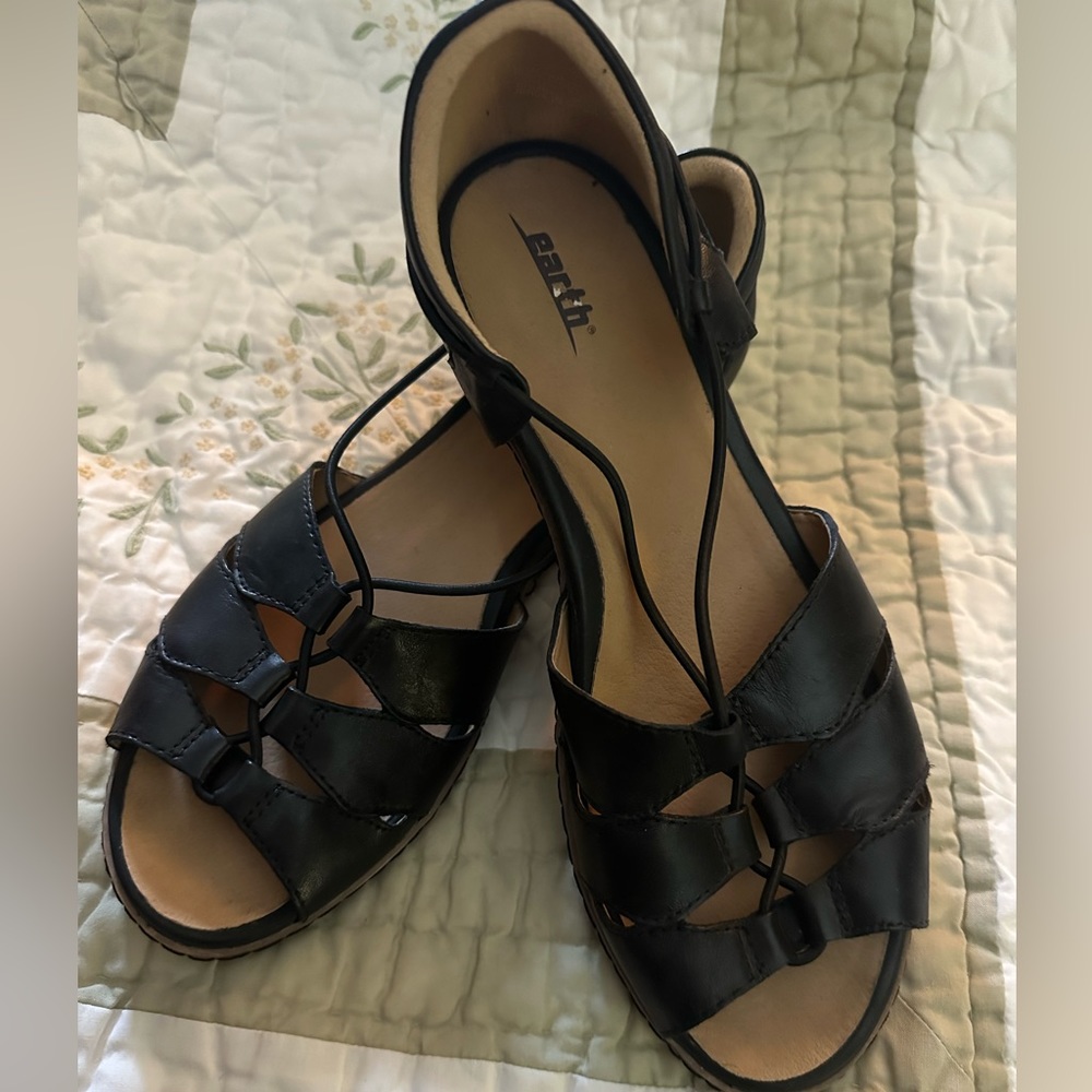 Like new EARTH Sandals worn once or twice